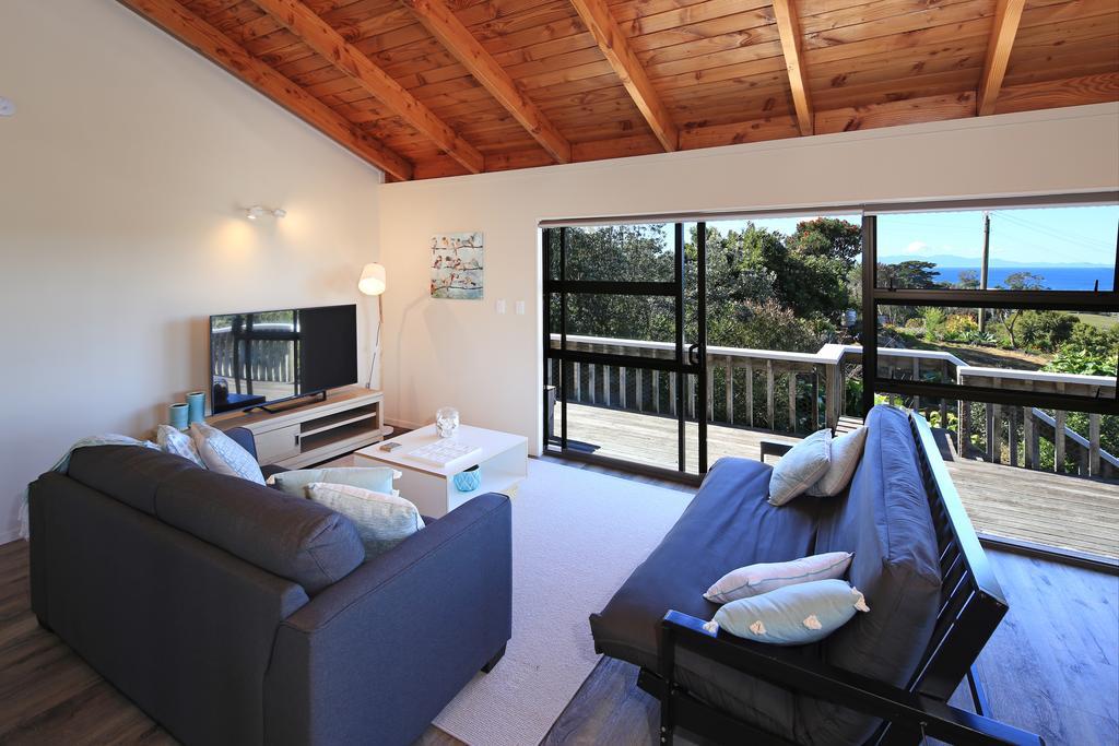 Church Bay Views - Stay Waiheke Oneroa ภายนอก รูปภาพ